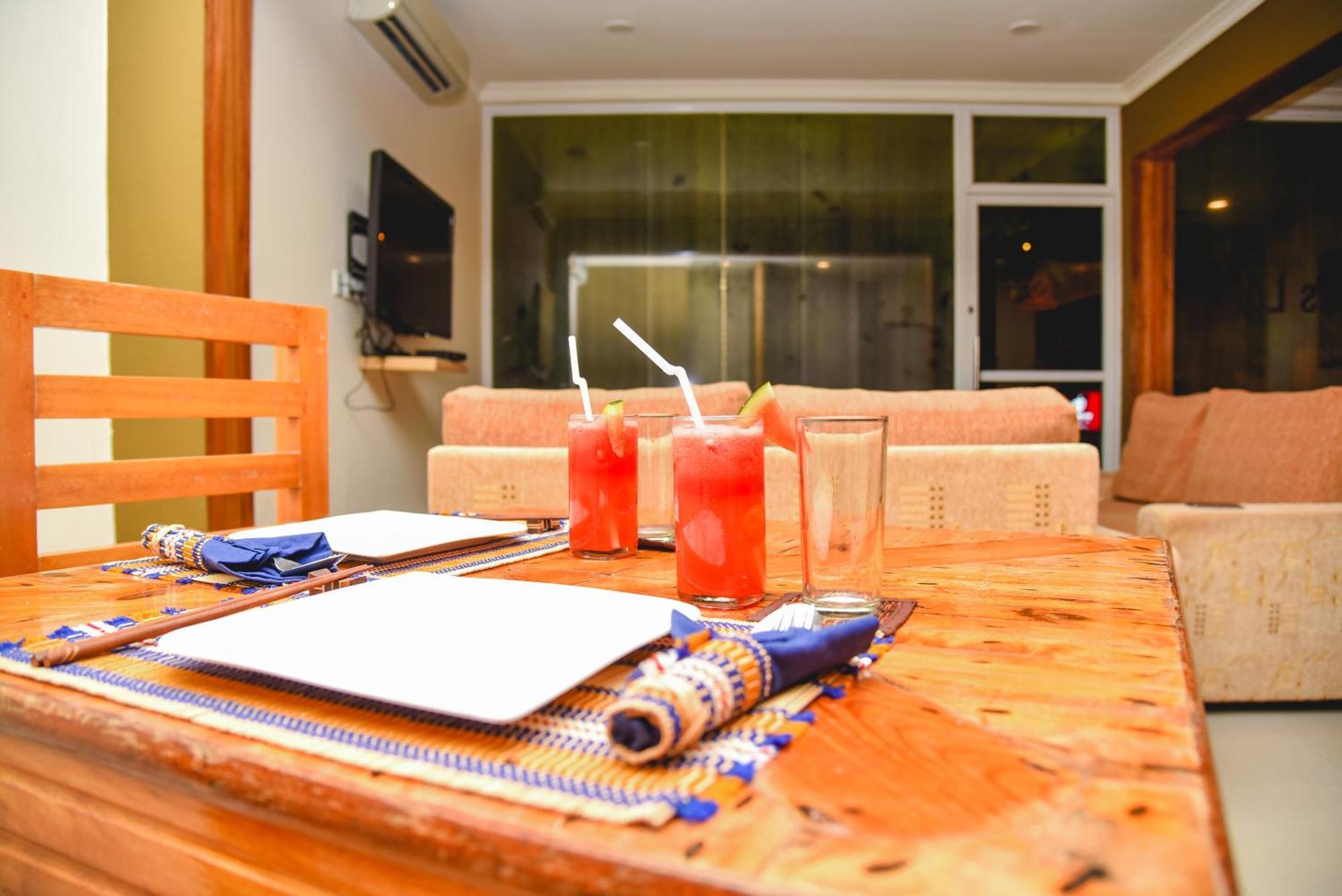 Equatorial Divers Lodge Addu City Esterno foto