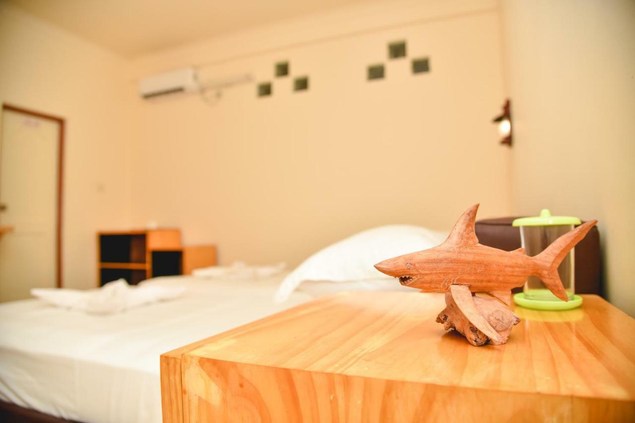 Equatorial Divers Lodge Addu City Esterno foto