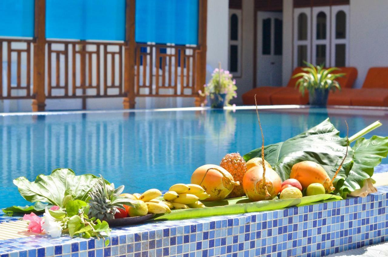 Equatorial Divers Lodge Addu City Esterno foto