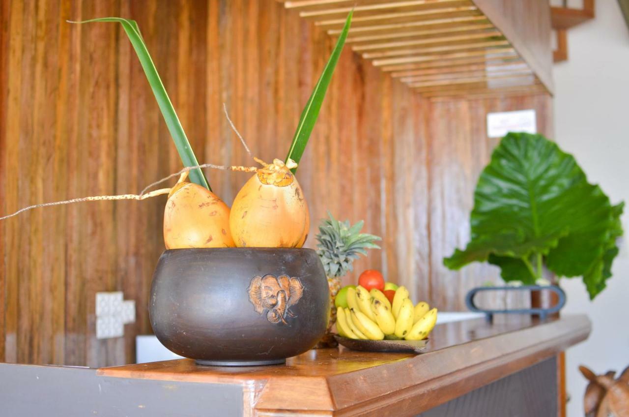 Equatorial Divers Lodge Addu City Esterno foto